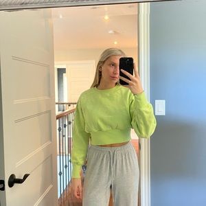 Green Aritzia Cropped Crewneck! Excellent Quality! Size X-Small!